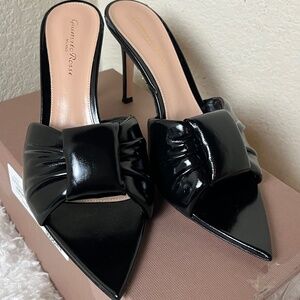 Gianvito Rossi Patent Leather Love Mules Women's Size: 9 | IT 39
